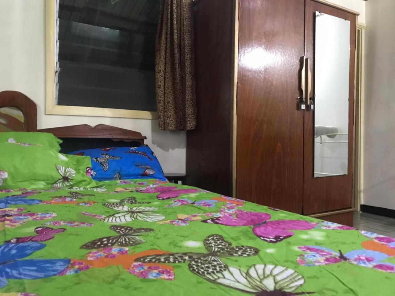 Unu Pikin Guesthouse Парамарибо Номер фото